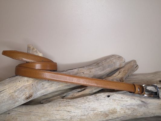 CEINTURE FEMME CUIR FINE 2.5CM EN CUIR DE VACHETTE AVEC COUTURES