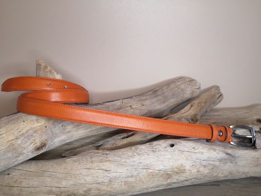 CEINTURE FEMME CUIR FINE 2.5CM EN CUIR DE VACHETTE AVEC COUTURES
