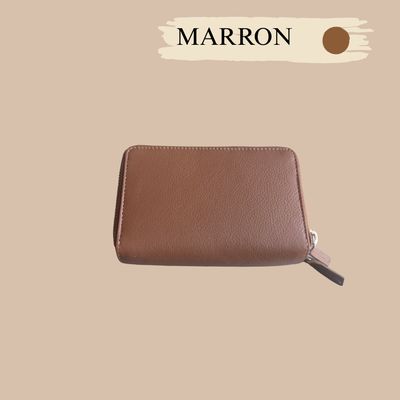 Un porte feuille en cuir