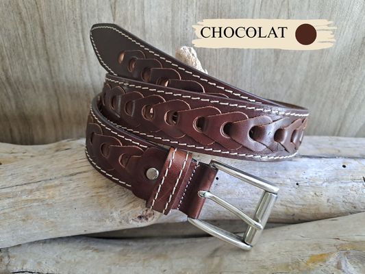 CEINTURE EN CUIR AU LOOK AUDACIEUX