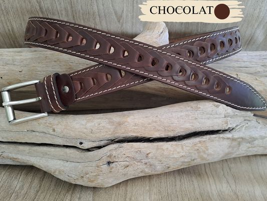 CEINTURE EN CUIR AU LOOK AUDACIEUX