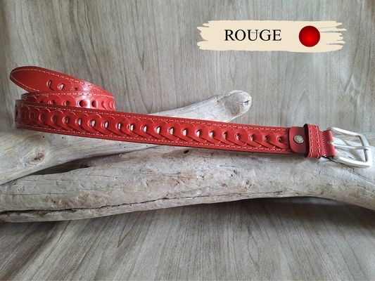 CEINTURE EN CUIR AU LOOK AUDACIEUX