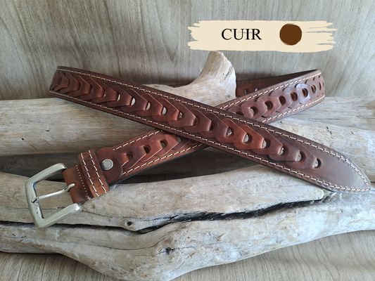 CEINTURE EN CUIR AU LOOK AUDACIEUX