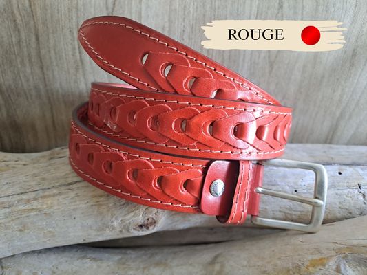 CEINTURE EN CUIR AU LOOK AUDACIEUX