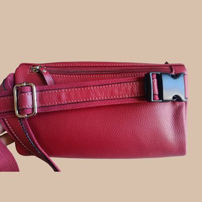 Banane femme en cuir. Katana
